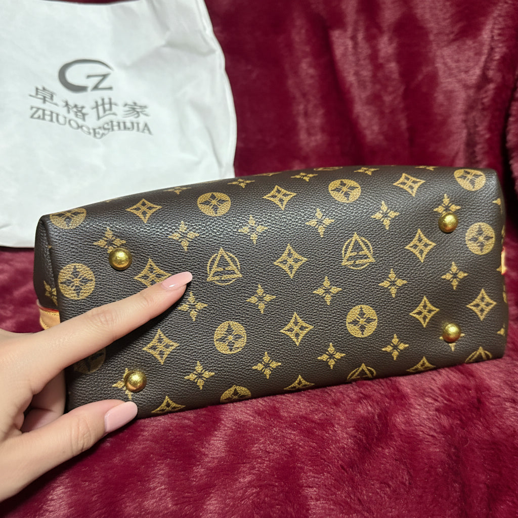 Designer style leather Handbag
